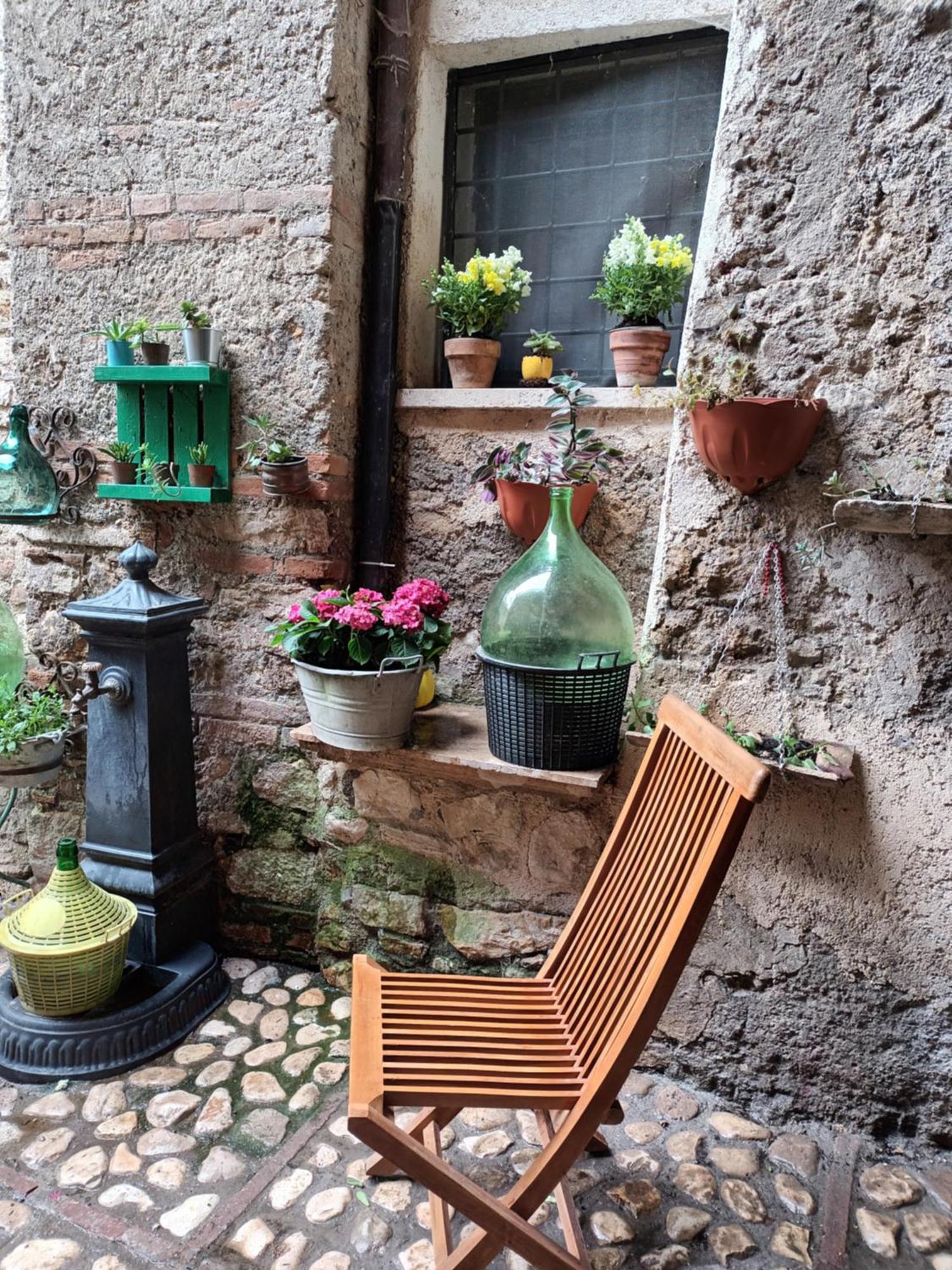 Al Cantinone Toffia Exterior foto